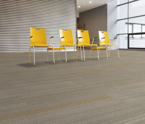 2024 Silverstone Beijing Carpet Tiles Peso totale 4500g/mq ±3% con Jacquard Design