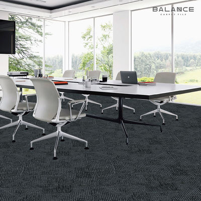 Carpetto per ufficio modulare in polipropilene commerciale 60x60 in PVC con supporto per la durata