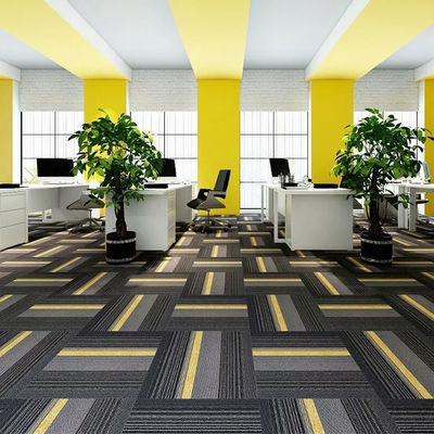 Piastrelle di tappeto in PVC con modello astratto moderno per il corridoio del soggiorno dell'ufficio