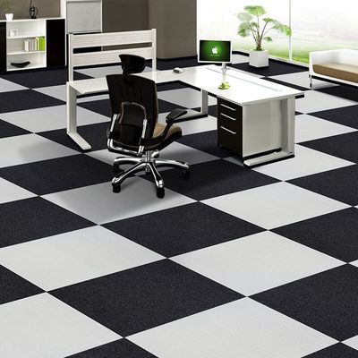 Abstract Pechino Silverstone Acustico Carpet Nero Bianco Piastrelle Tessute Taglio Pila Quadrato Carpet Camera Da Letto Porta Esterno Golf Preghiera Materiale PP