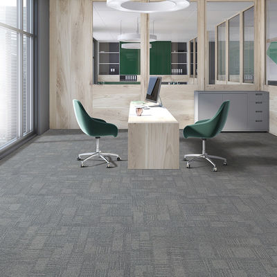Portali impermeabili in nylon quadrato o rettangolare forma PVC modulare Office Carpet Tile 50*50cm