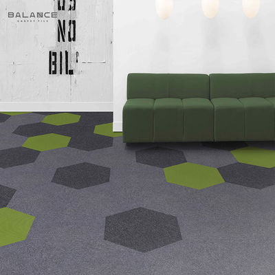 Decorativo Disegno Colorato Piastrelle di tappeto esagonale lavabili in nylon ignifugo