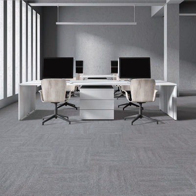 Pavimenti per uffici commerciali e alberghieri Lavabili Piastrelle di tappeto in nylon geometrico moderno con supporto in PE