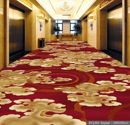 Tappeto tessuto a macchina con pila tagliata Costruzione nel corridoio della hall del lussuoso hotel 5 stelle
