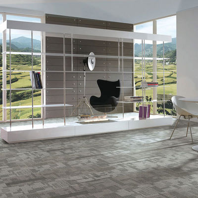Sala commerciale 50 X 50 Modello di tessitura in nylon Moquette quadrata Piastrelle di tappeto per ufficio