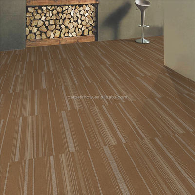 500mm*500mm PP Modular Carpet Tile PVC Backing Machine Made Carpet per camera da letto