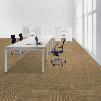50*50cm Tufted Moderno Office PP Carpet Tile con bellissimo colore