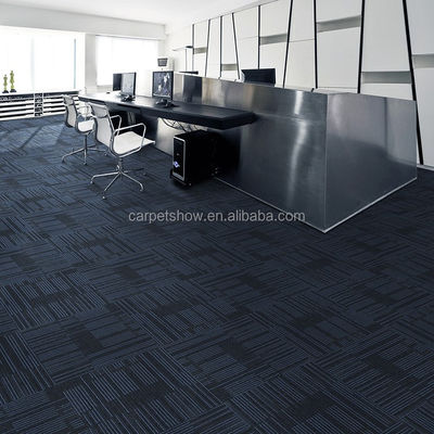 50*50cm Tufted Moderno Office PP Carpet Tile con bellissimo colore