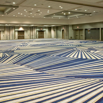 Tappeti di scala di hotel con 80% lana e 20% nylon, realizzati da Leading Carpet.