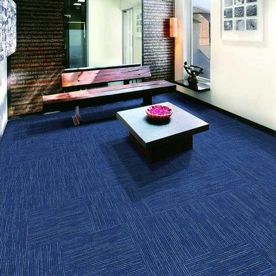 2.5/4.0 mm Altezza della pila Piastrelle di tappeto in nylon PP con supporto bitumino da At Affordable