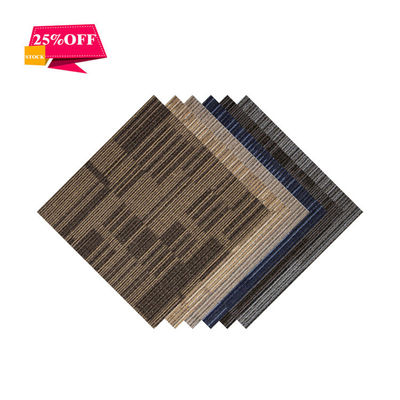 Decorazione del pavimento degli edifici commerciali tappeto 520g/mq Polipropilene Piastrelle quadrate