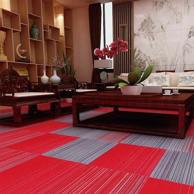 Piastrelle quadrate di tappeto Art Deco a gradiente rosso in modello a pila a ciclo per interni