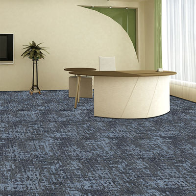 Tappeto per corridoio cinematografico Jacquard Loop Pile con altezza di 5,5 mm e peso di 950 g/mq