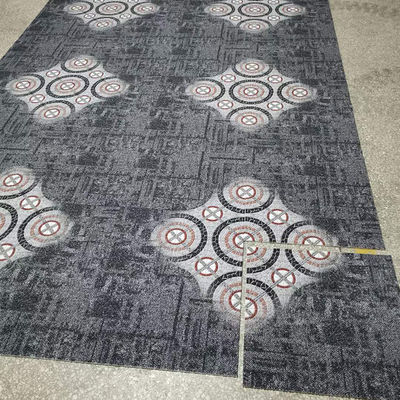 Piastrelle di tappeto di lusso stampate in peluche 50x50 La soluzione perfetta per spazi commerciali
