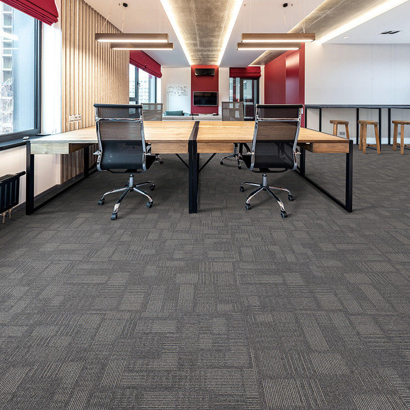 Portali impermeabili in nylon quadrato o rettangolare forma PVC modulare Office Carpet Tile 50*50cm
