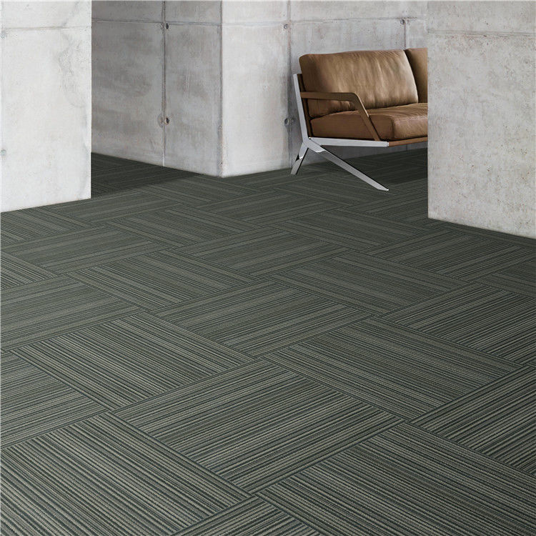 50x50cm PP Loop Pile Carpet Tile per ufficio Hotel Casa Pavimenti camera da letto in strisce