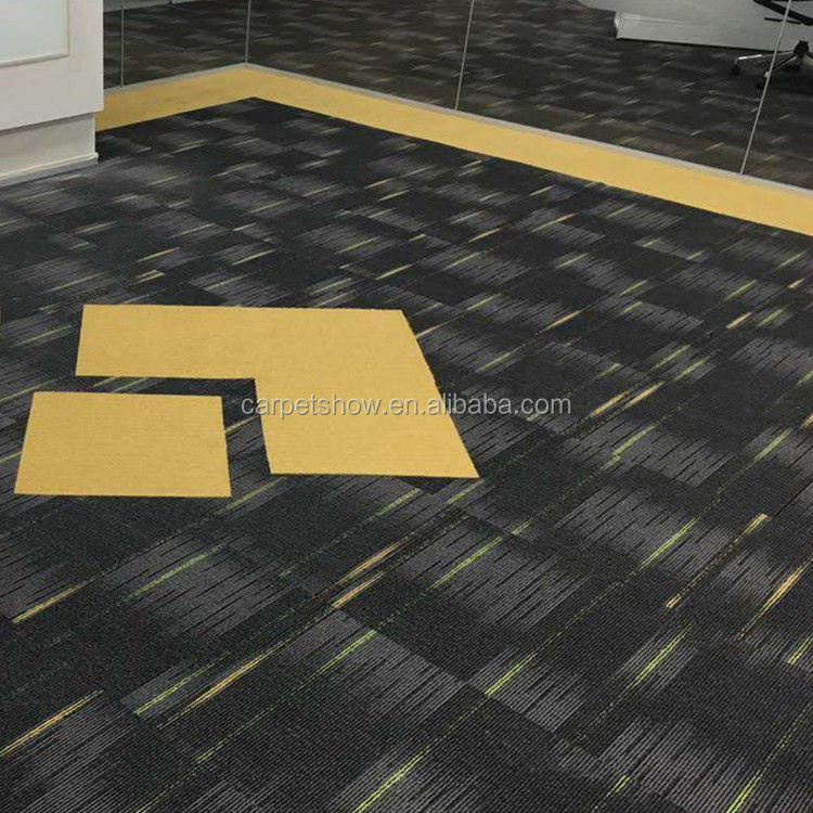 100*100 cm piastrelle modulari in nylon per ufficio con altezza di 4,5 mm per spazi commerciali